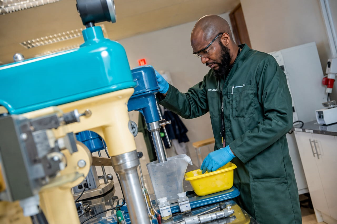 Assay Gemology Lab